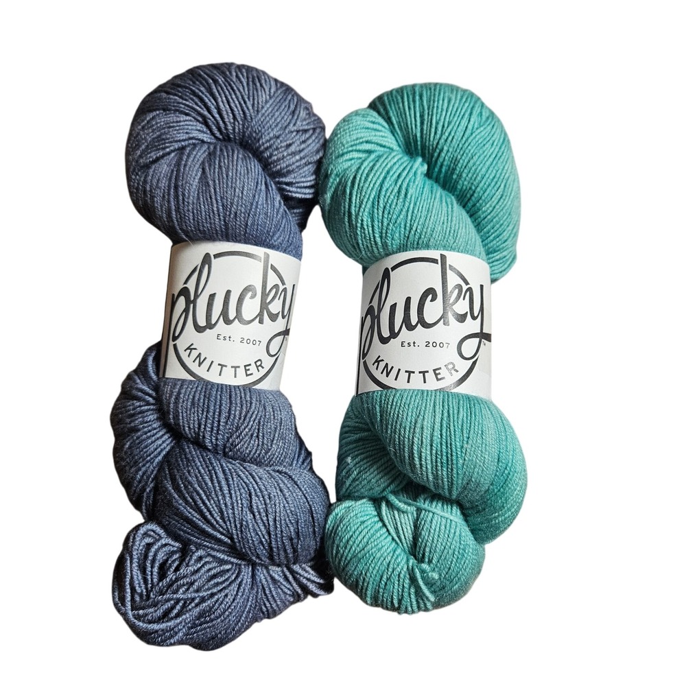 Plucky Knitter Snug Fingering Yarn Merino Cashmere Poet's Corner Hill Valley